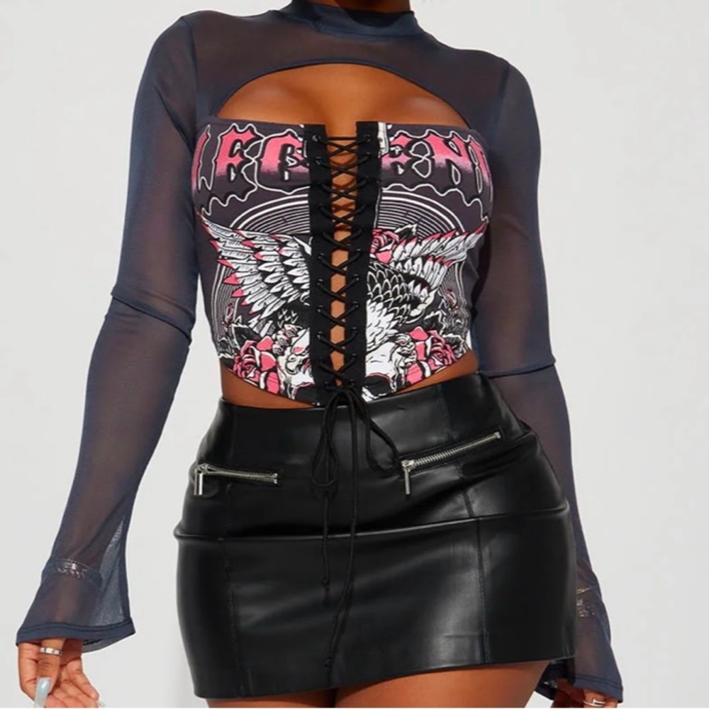 Size XS. Mesh sleeves.